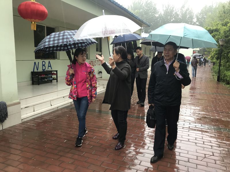 油脂信息2019.4.28《伸出我們的手 傳遞心中的愛——陜西糧農油脂集團團委開展“關愛特殊兒童”志愿者服務活動》 (5).jpg